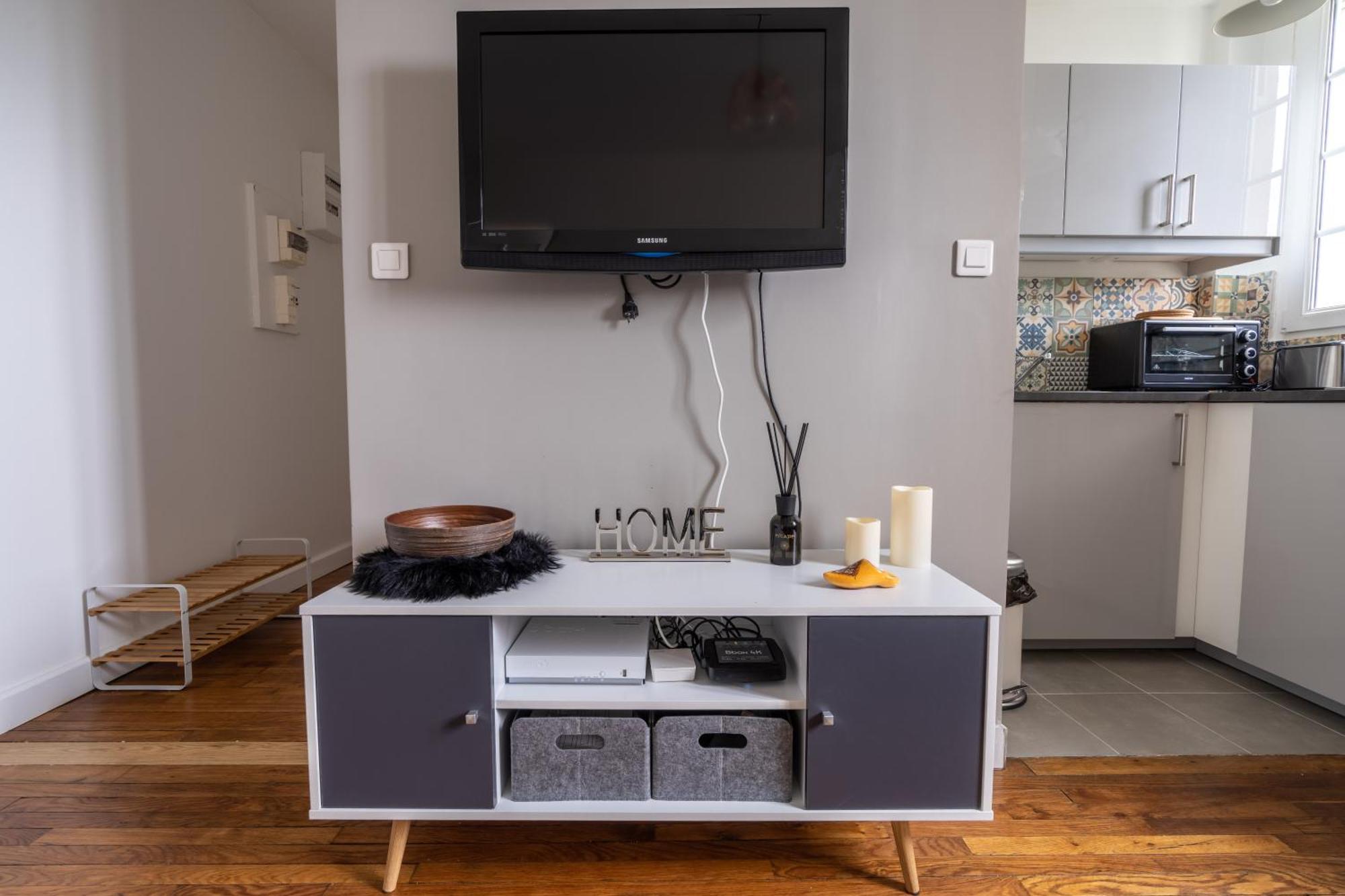 Charmant 2 Pieces Pour 4 Personnes A Courbevoie Daire Dış mekan fotoğraf